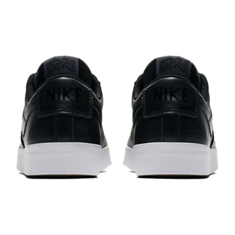 Nike Blazer Low LE Black White