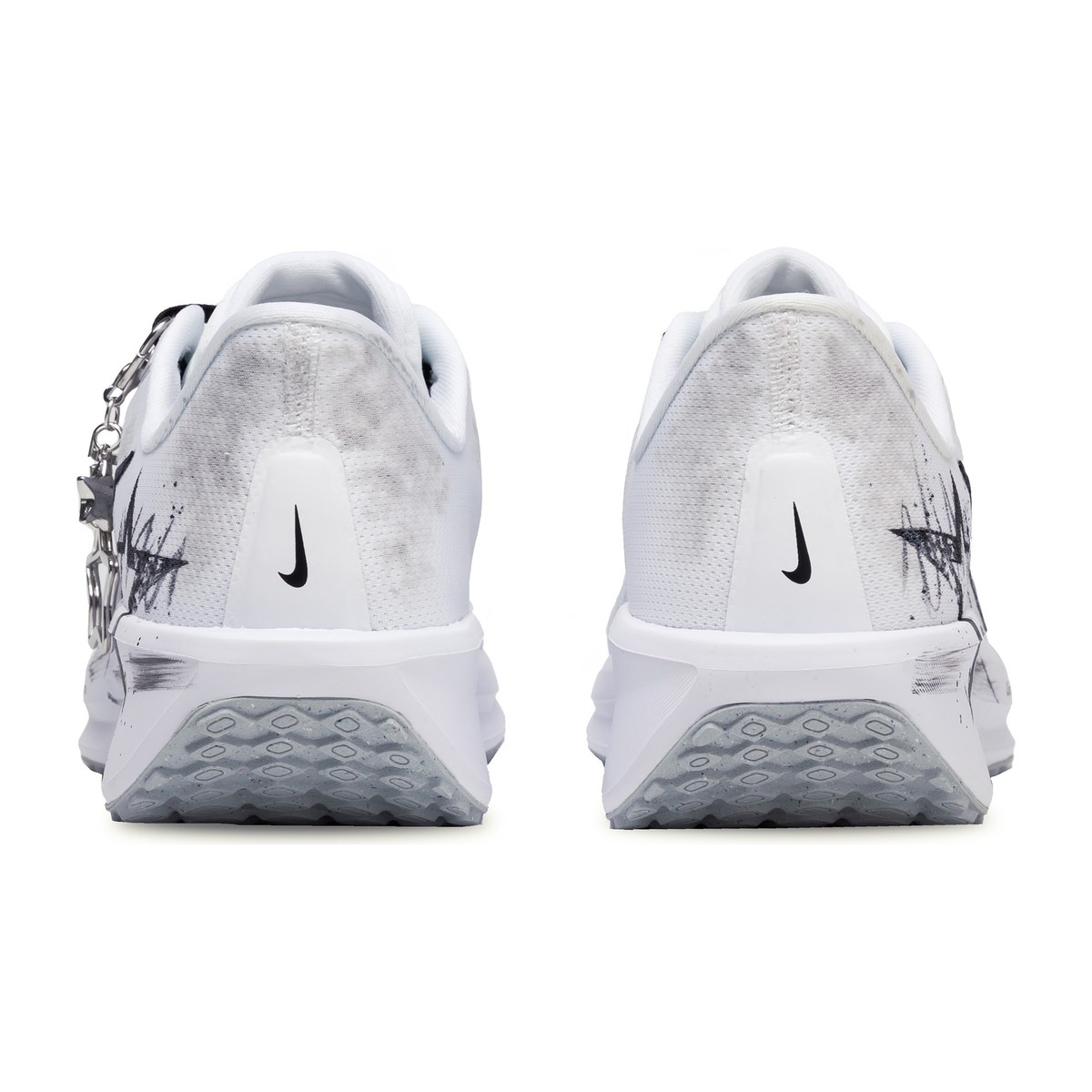 Nike Quest 6