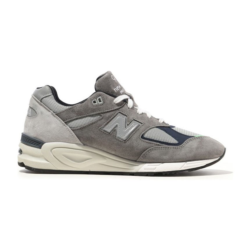 MADNESS x New Balance 990 V2