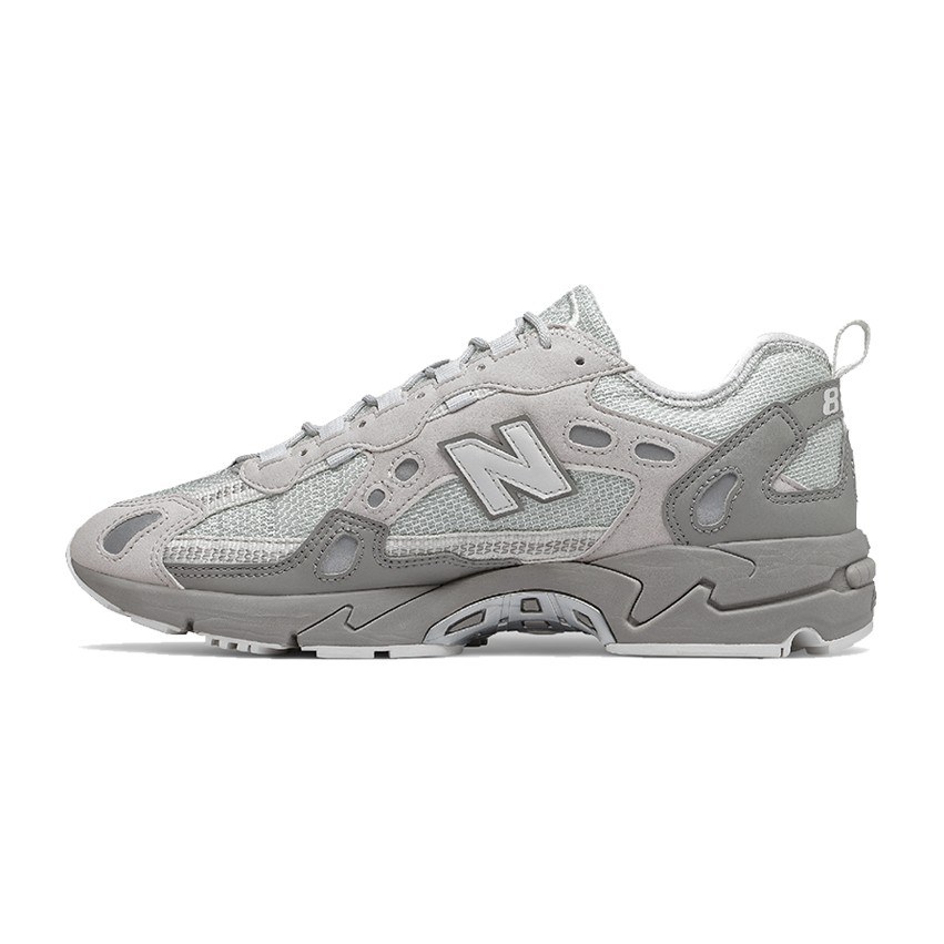 New Balance 827