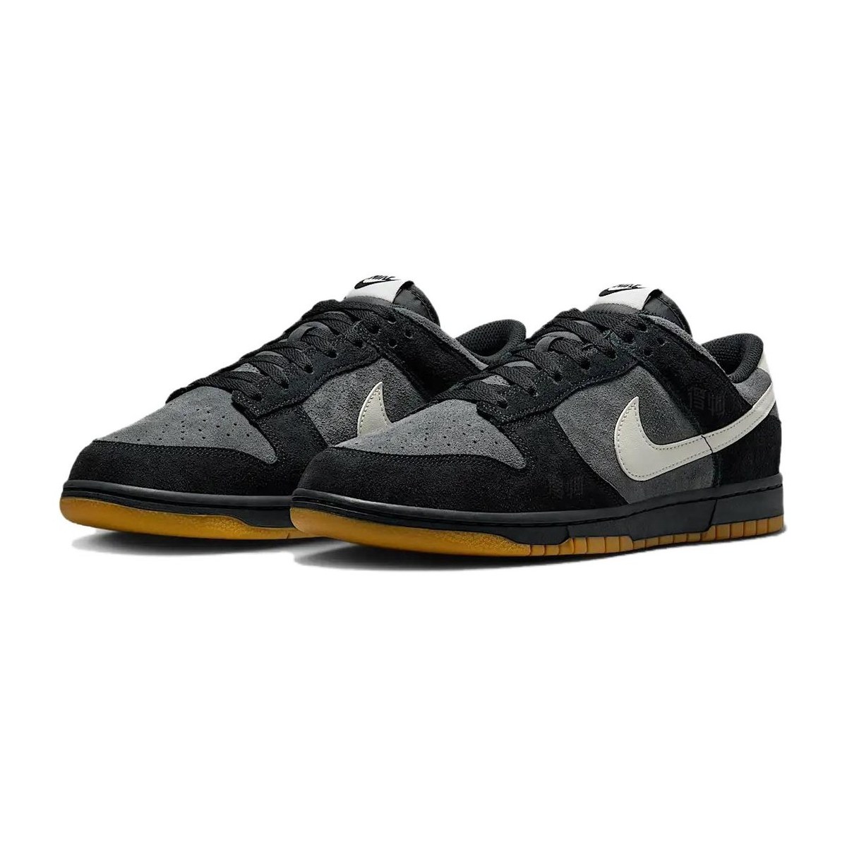 Nike Dunk Low Retro SE "Black Grey Gum"