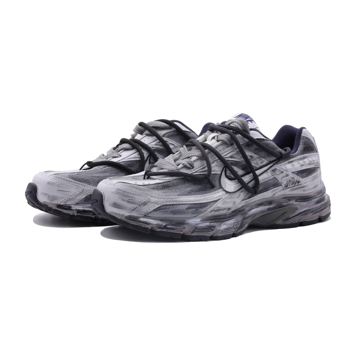 Nike Initiator