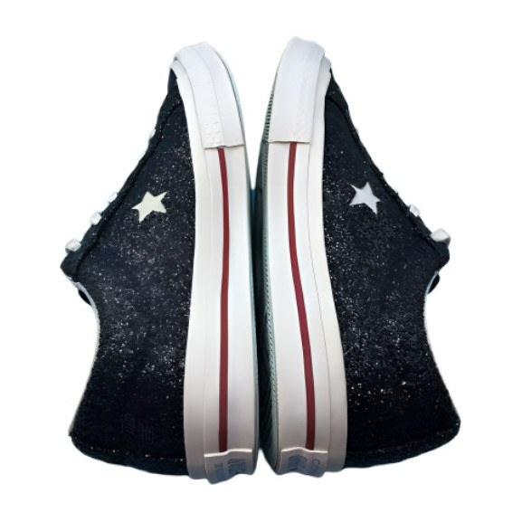 CHIARA FERRAGNI x Converse One Star