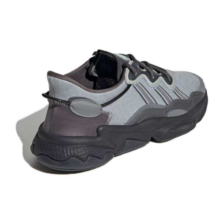 adidas Ozweego