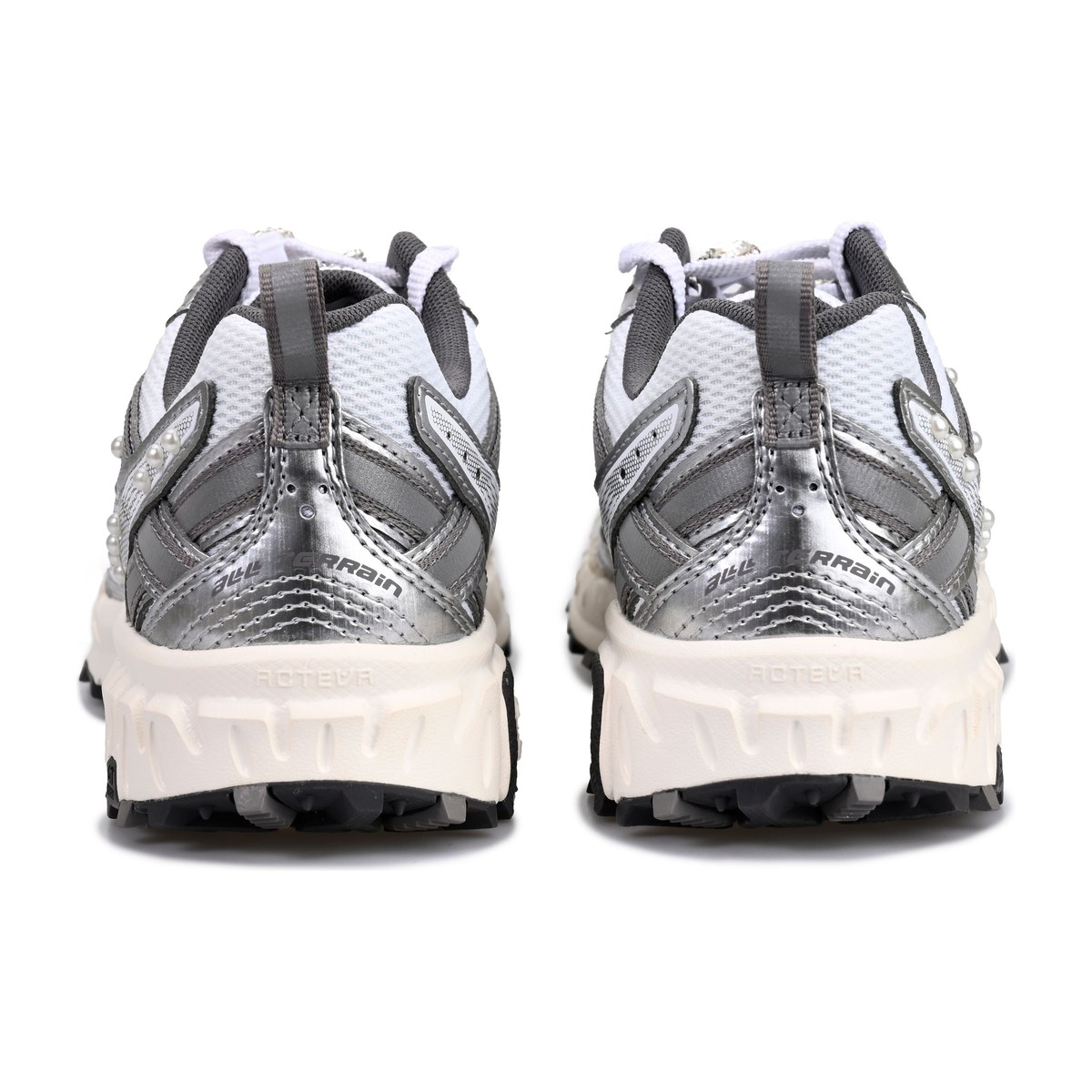 New Balance 410 White Silver
