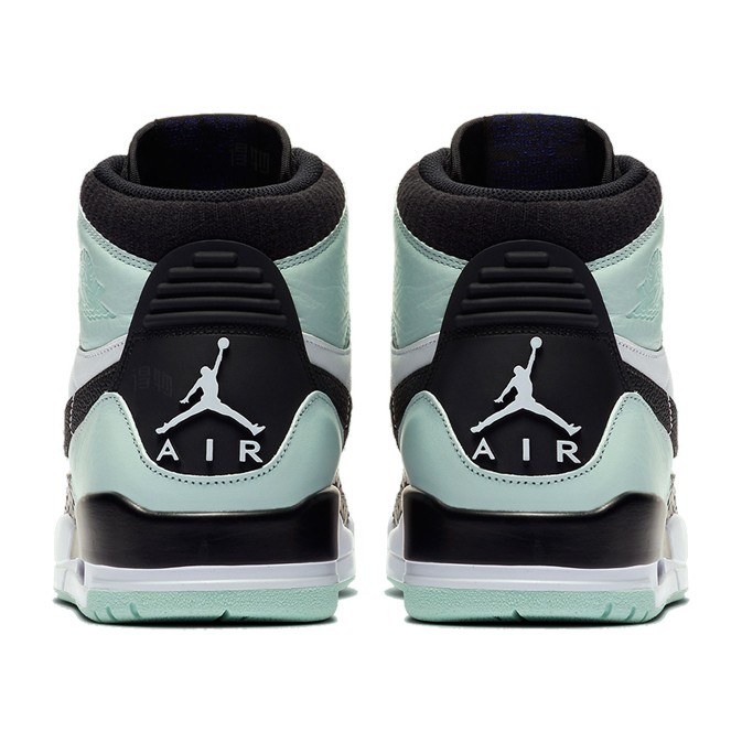 Jordan Legacy 312 "Igloo"