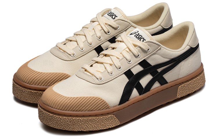 Asics Court Trail