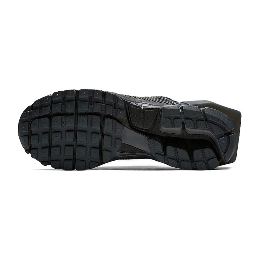 A-Cold-Wall* x Nike Zoom Vomero +5