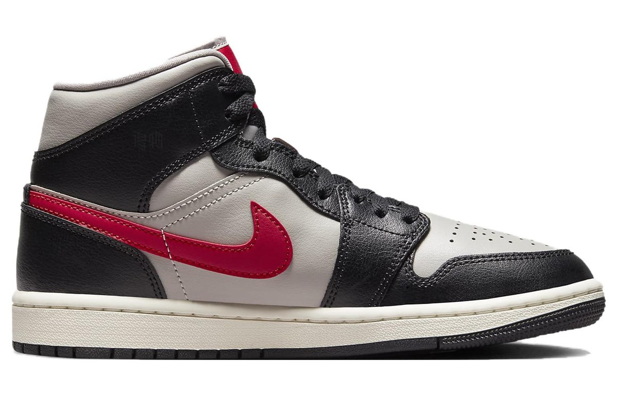 Jordan Air Jordan 1 Mid Retro Black