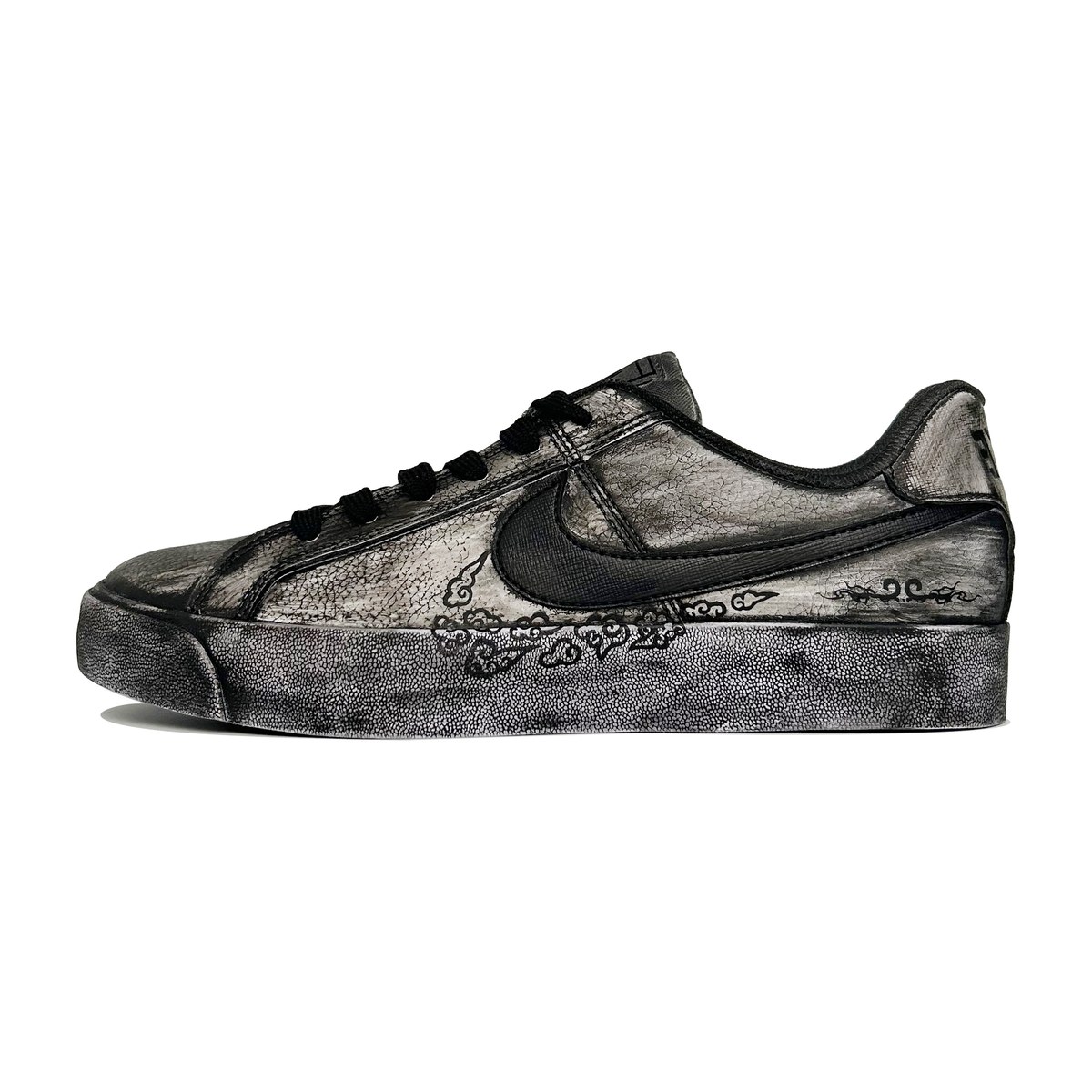 Nike Court Royale