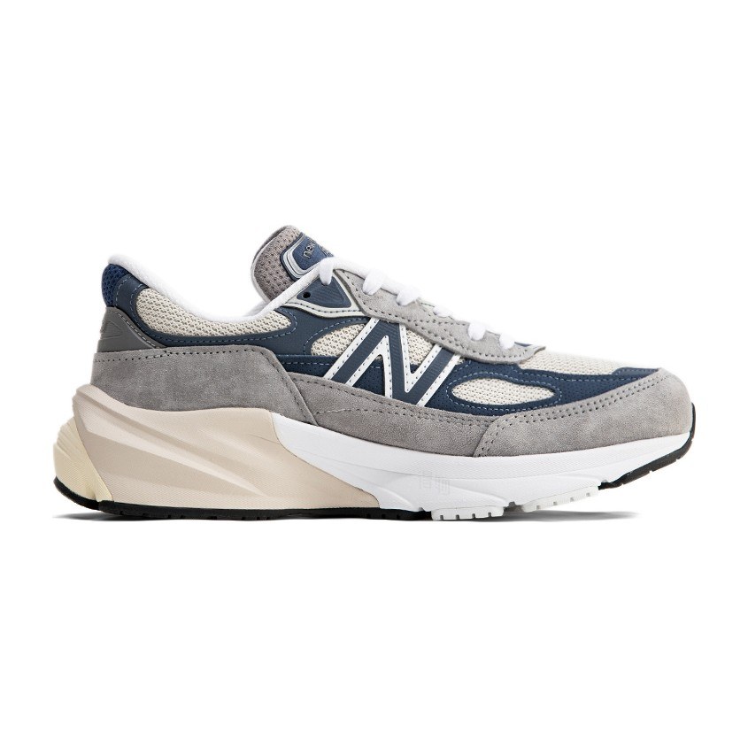 New Balance 990 V6