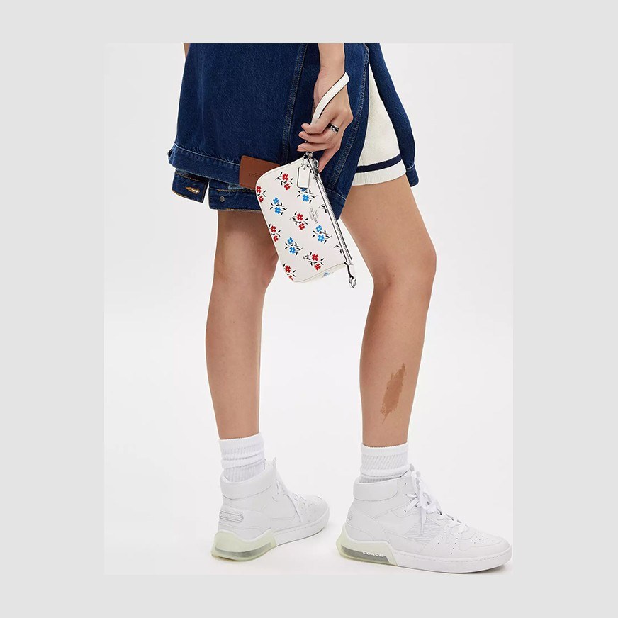 COACH Nolita 19
