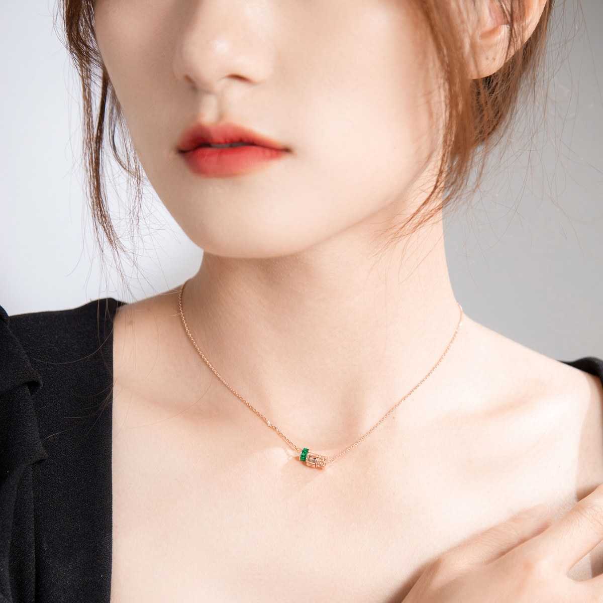 Fashion Green Gemstone Necklace