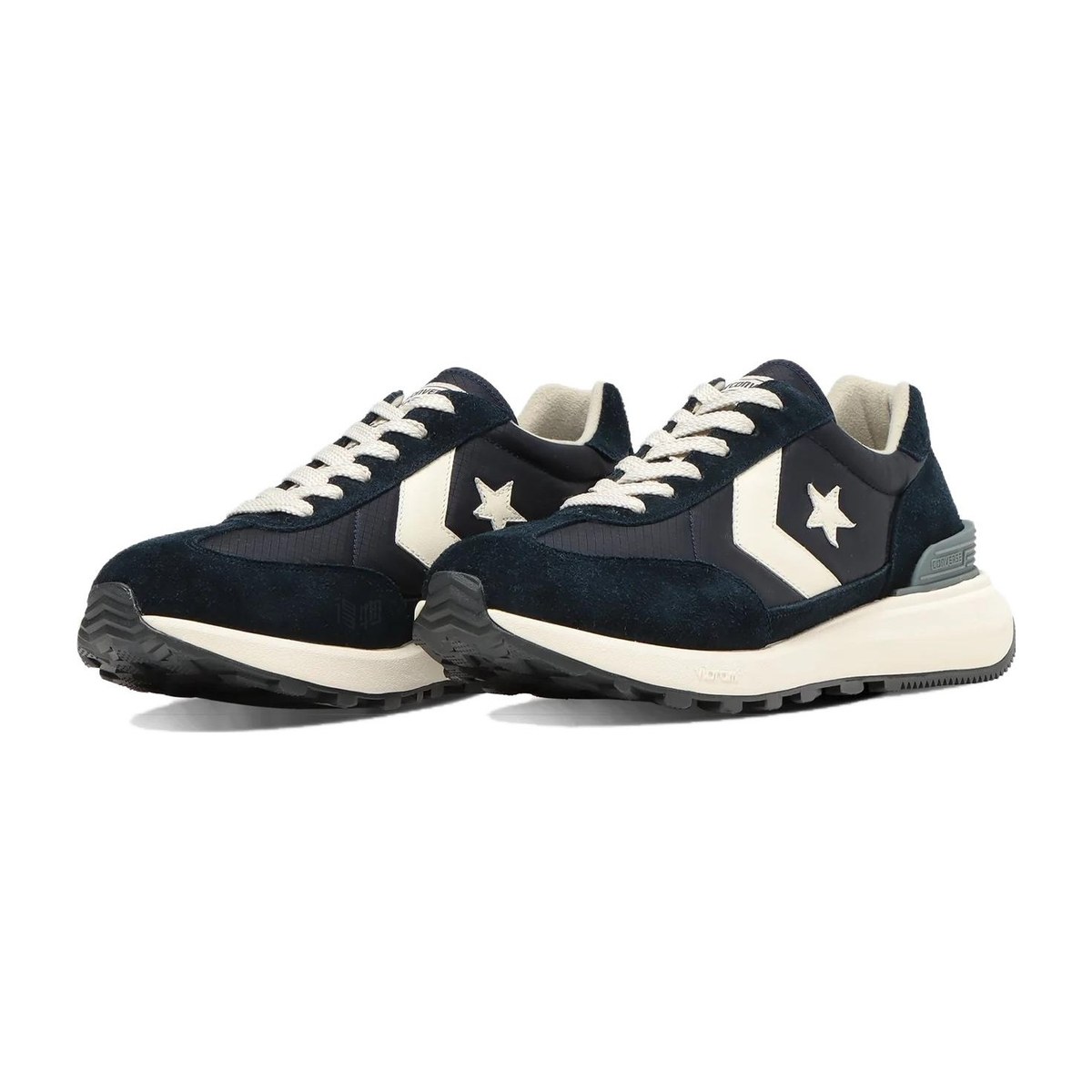 Converse Star Cruiser JP Black