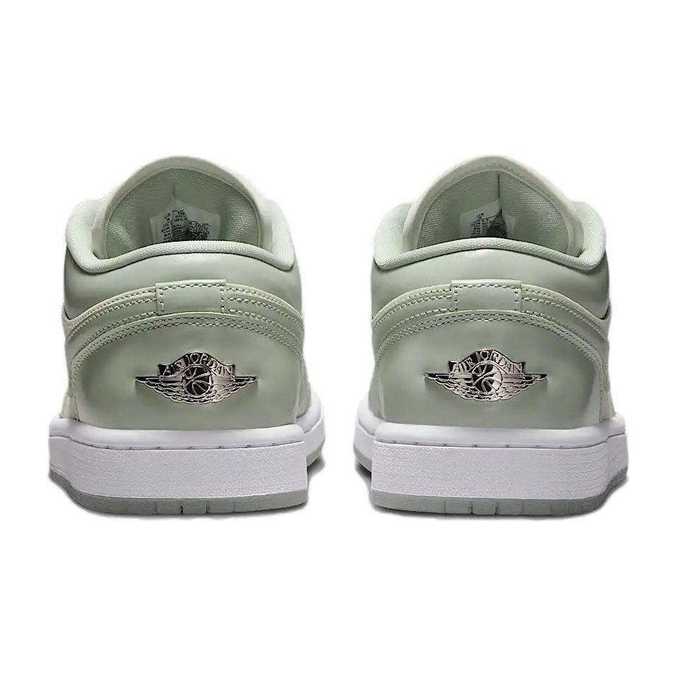 Jordan Air Jordan 1 Low SE "Seafoam"