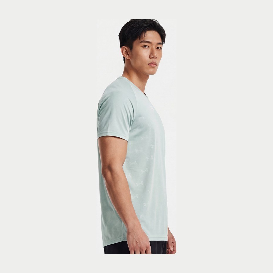 Under Armour T