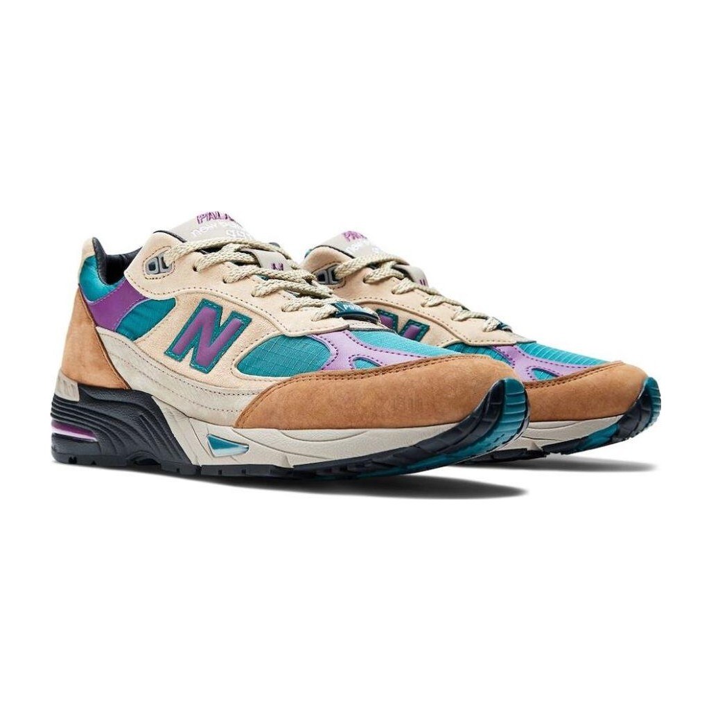 PALACE x New Balance 991