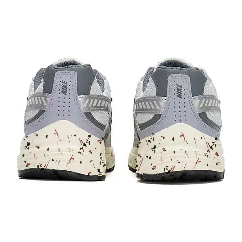 Nike Initiator