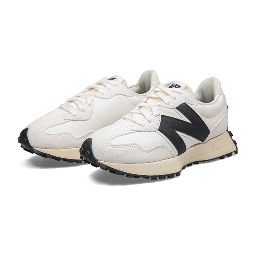 New Balance 327