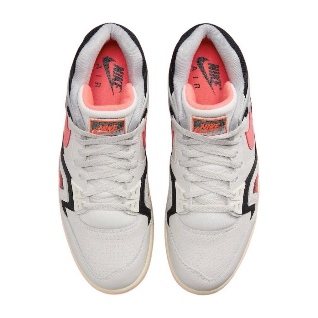 Nike Air Tech Challenge 2