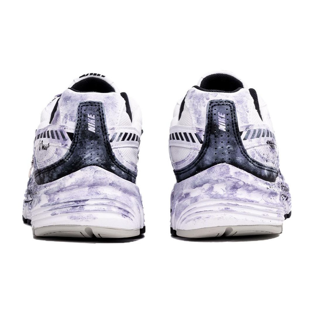 Nike Initiator