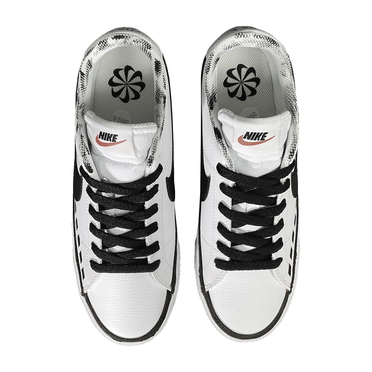 Nike Court Legacy