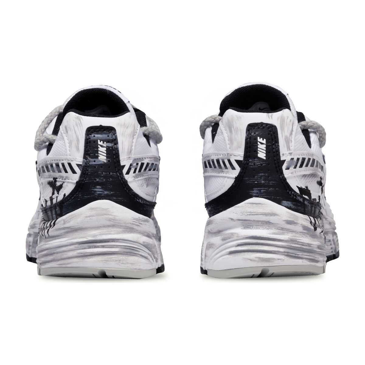 Nike Initiator
