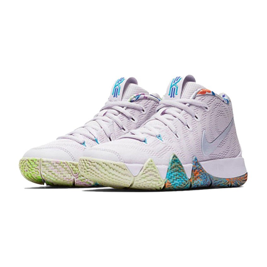 Nike Kyrie 4