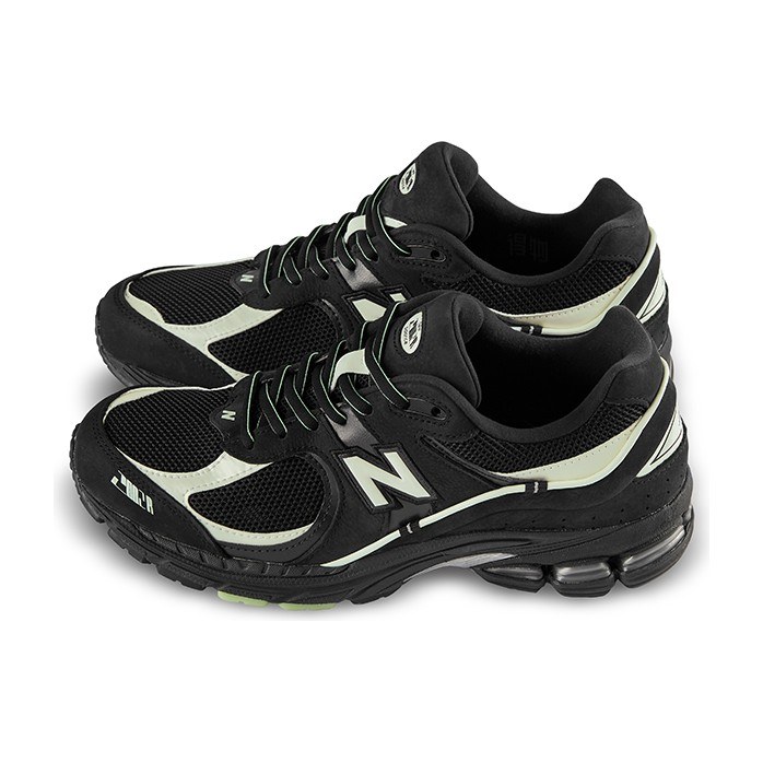 New Balance 2002R Black
