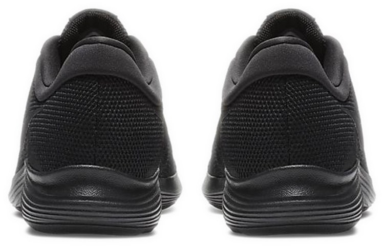Nike Revolution 4 Black