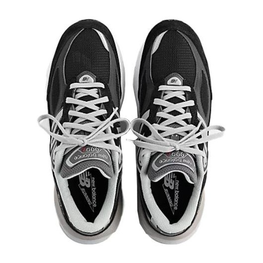 New Balance 990 V6