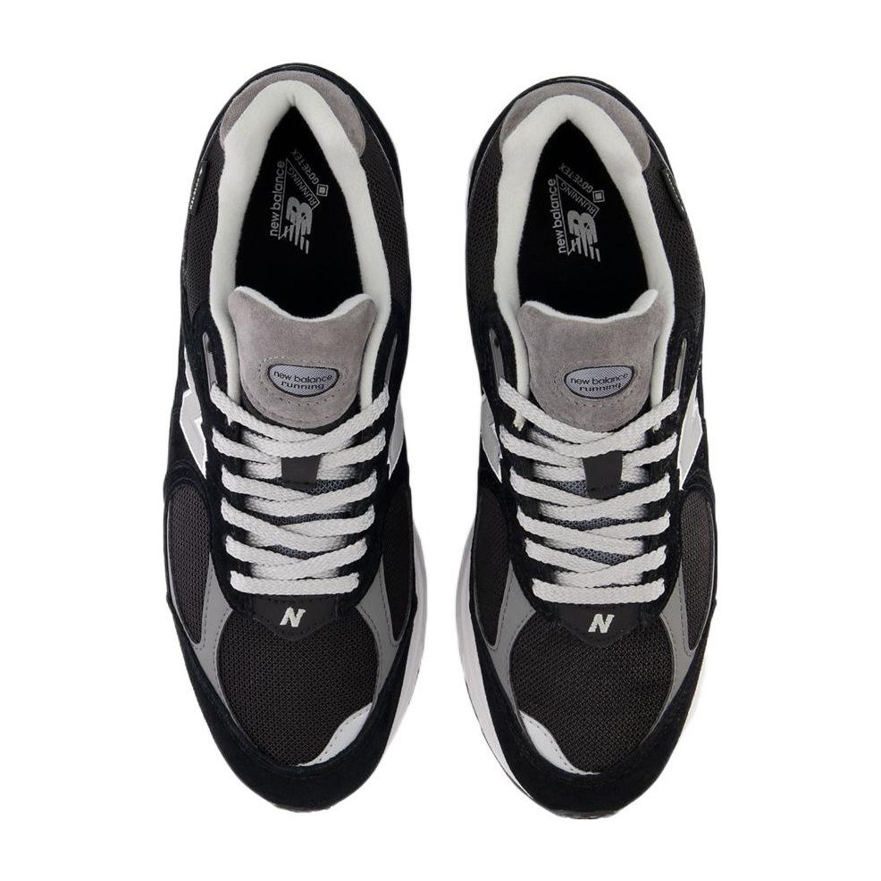 New Balance 2002R GoreTex