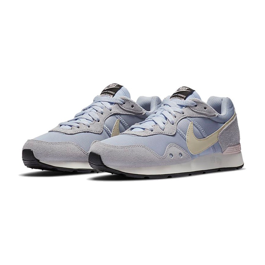 Nike Venture Runner