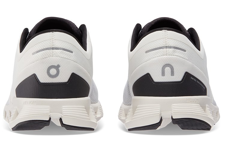 On Cloud X 3 Ivory Black