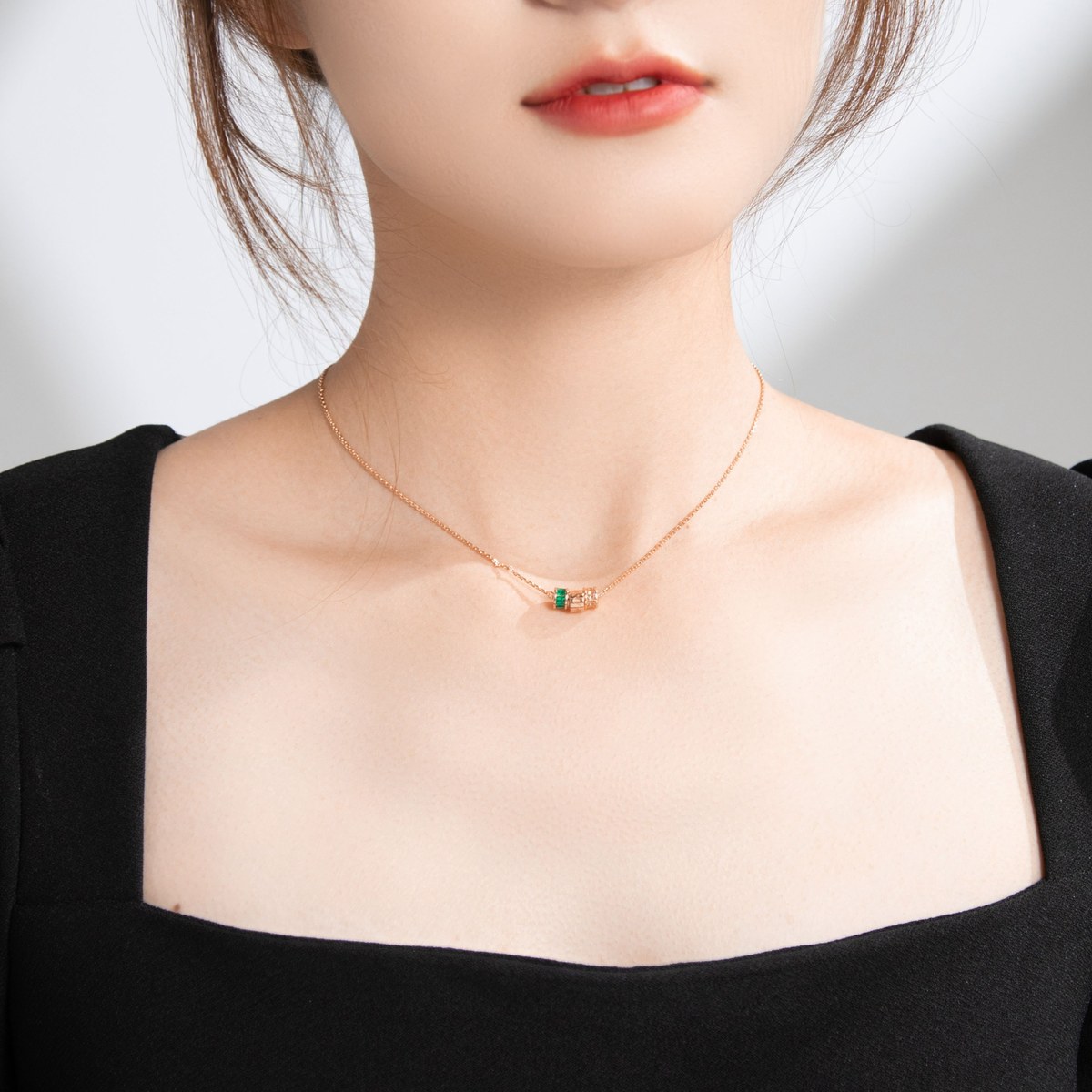 Fashion Green Gemstone Necklace