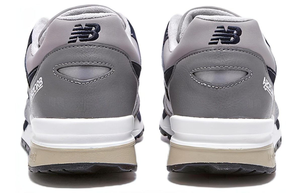 New Balance 1600 Grey