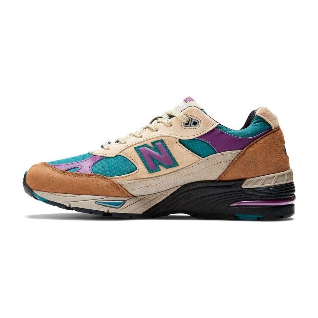 PALACE x New Balance 991