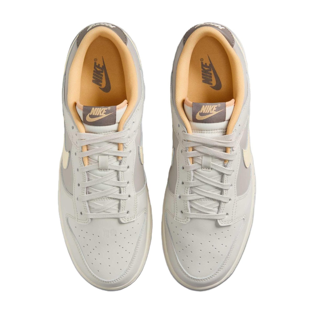 Nike Dunk Low "Light Bone"