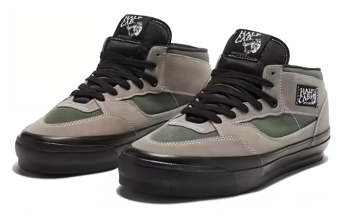 Vans Premium