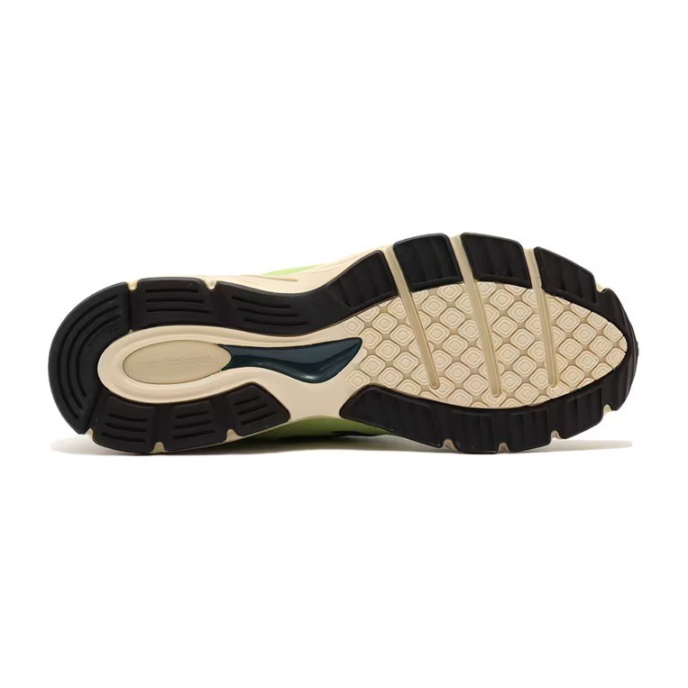 New Balance 990 V4 Green