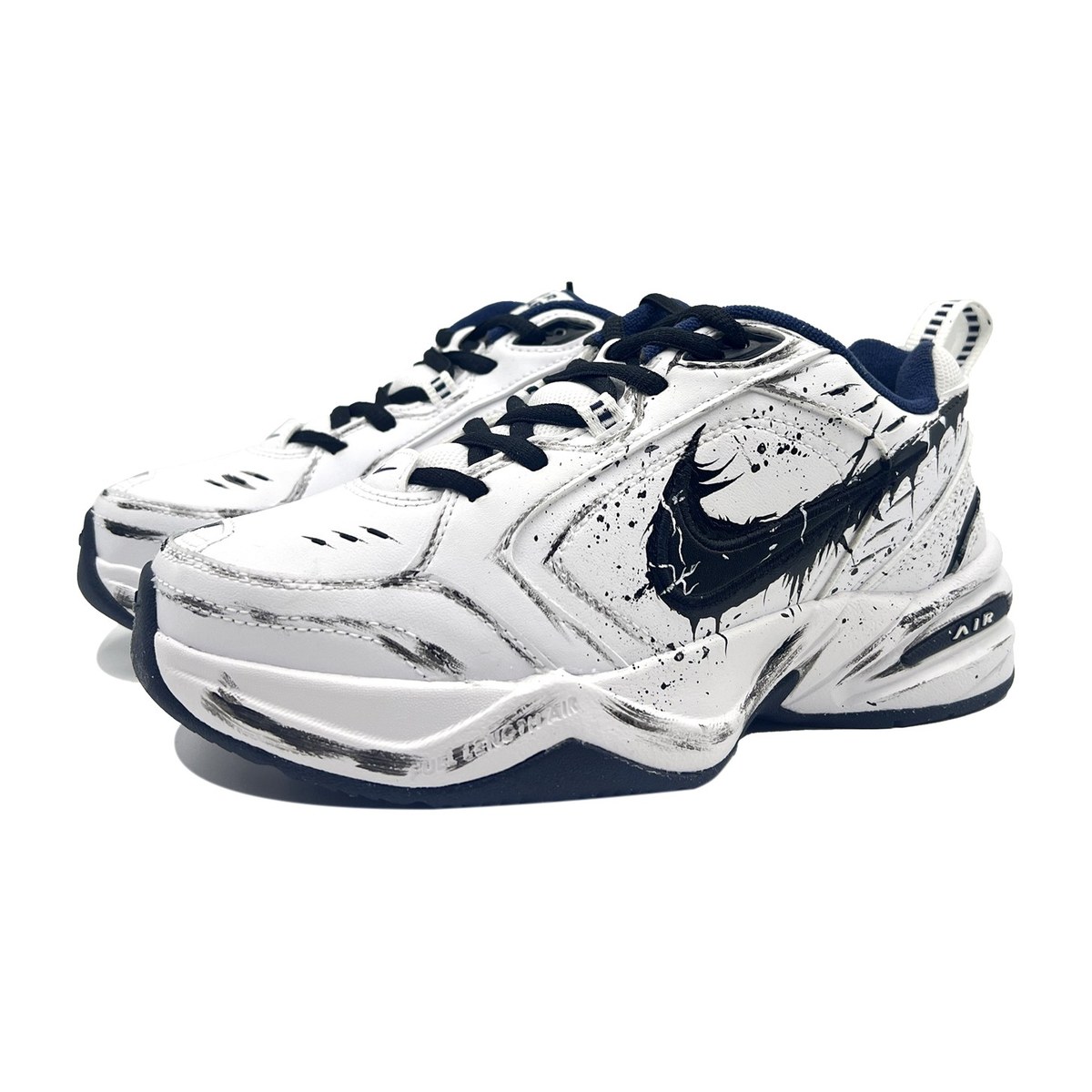 Nike Air Monarch 4