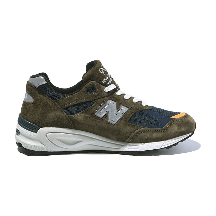 MADNESS x New Balance 990 V2