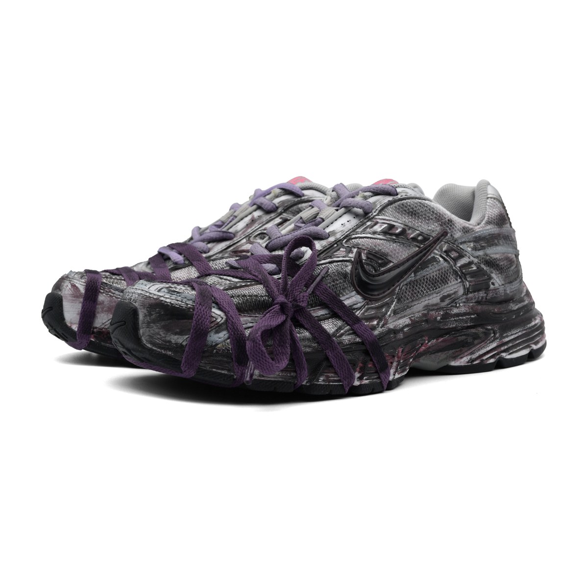 Nike Initiator