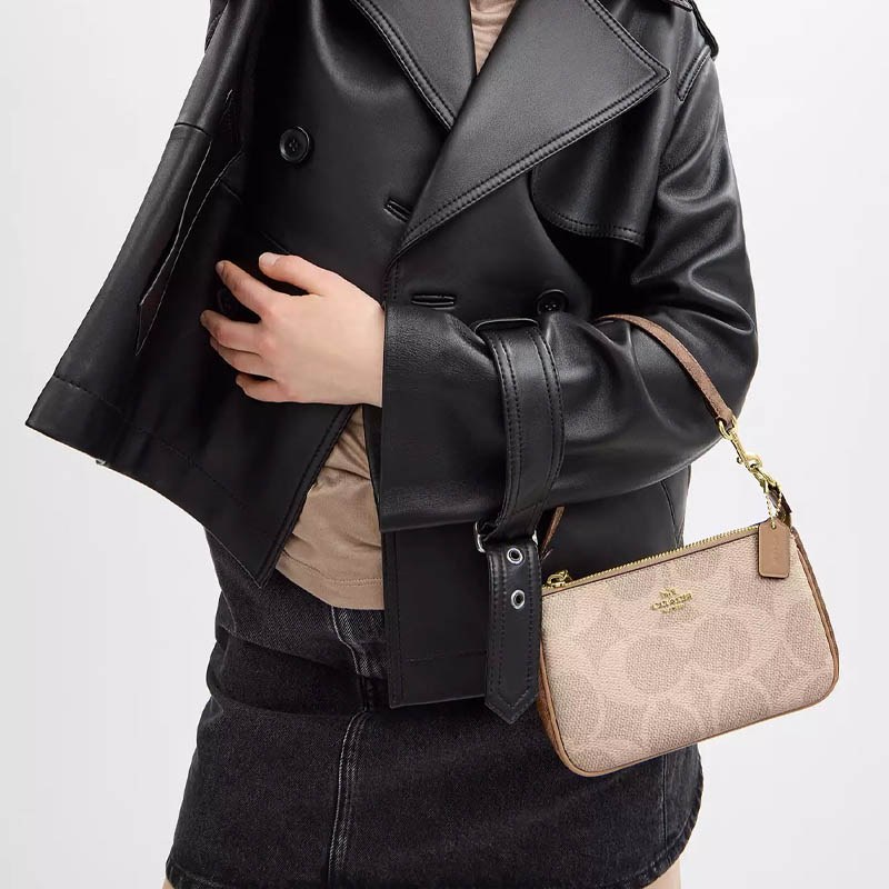 COACH Nolita 19