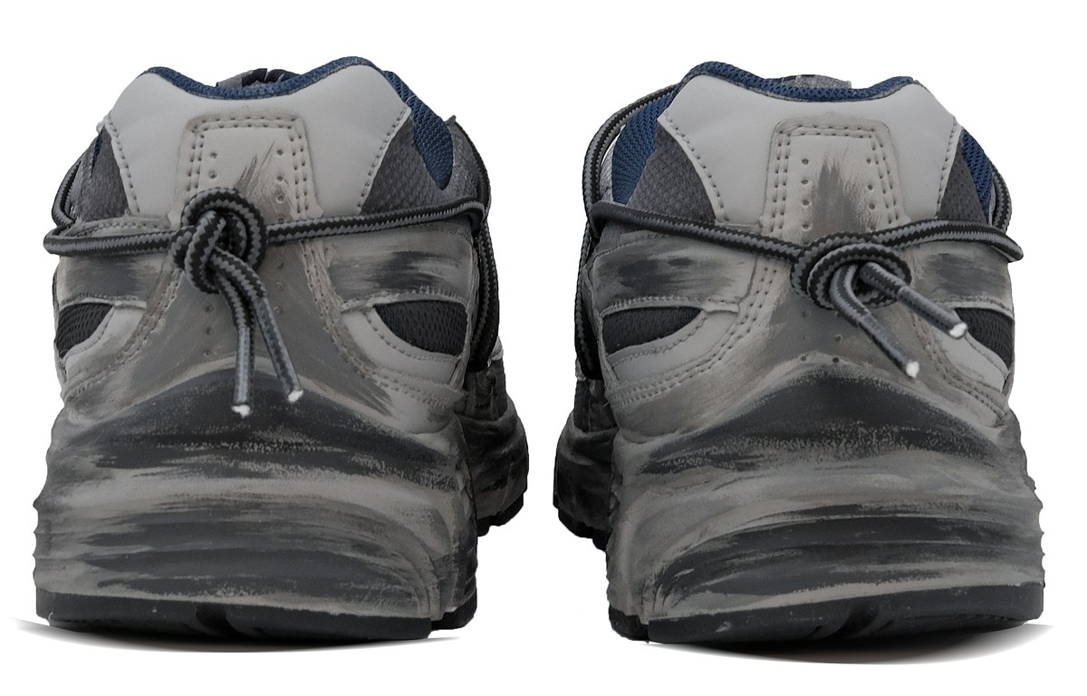 Nike Initiator