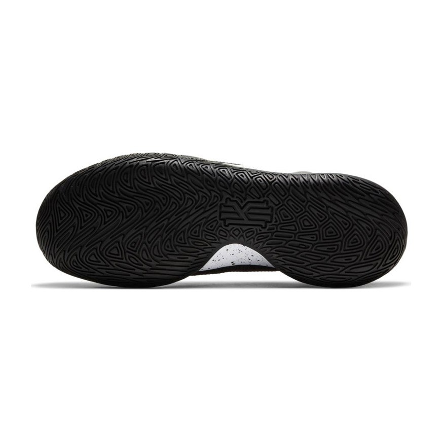 Nike Flytrap 4 Kyrie EP Panda