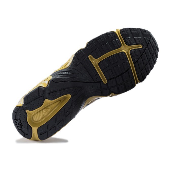Mizuno Spark CN Black Gold
