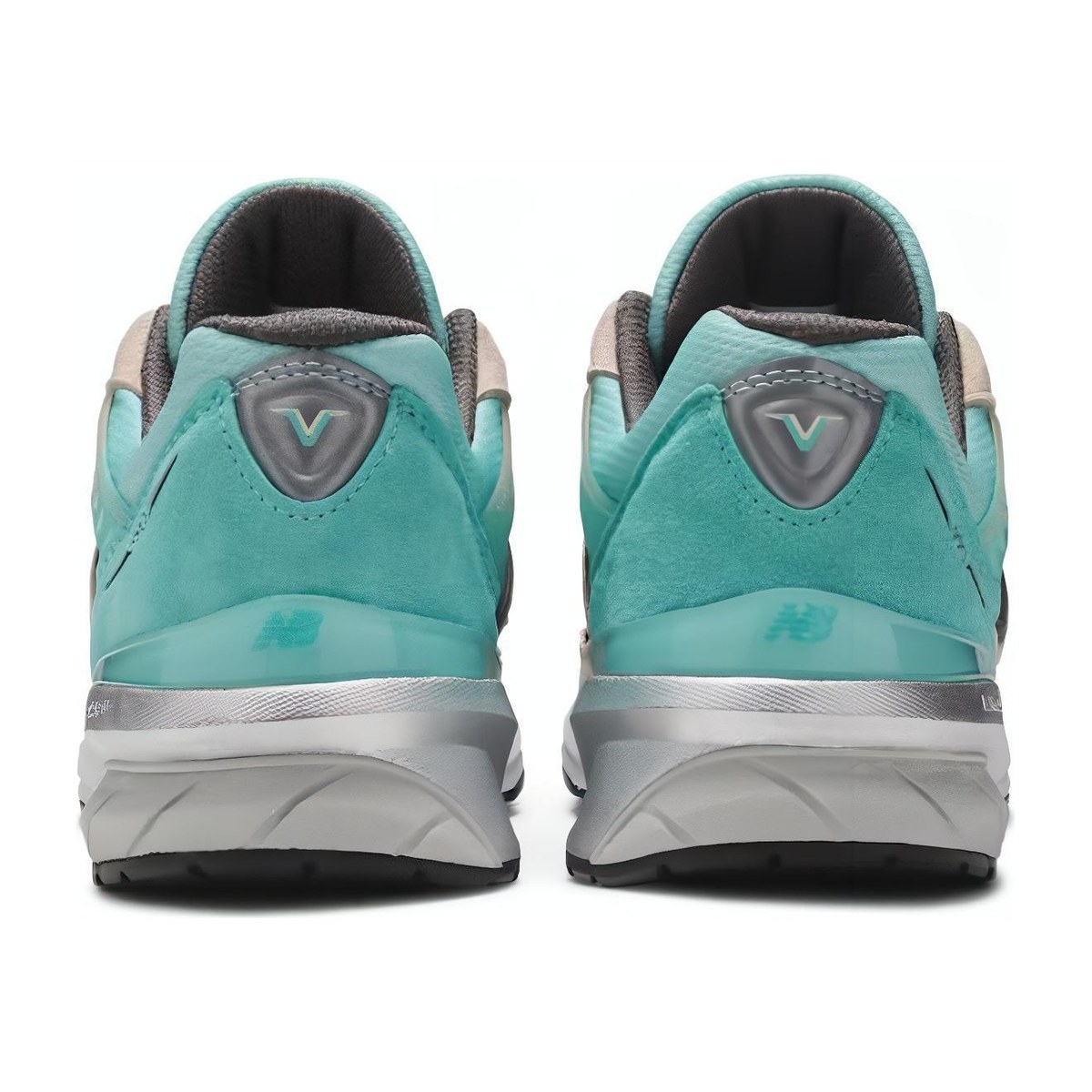 New Balance 990 V5