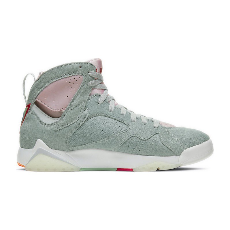 Jordan Air Jordan 7 Retro SE Neutral Grey