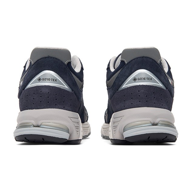 New Balance 2002R Gore-Tex Eclipse